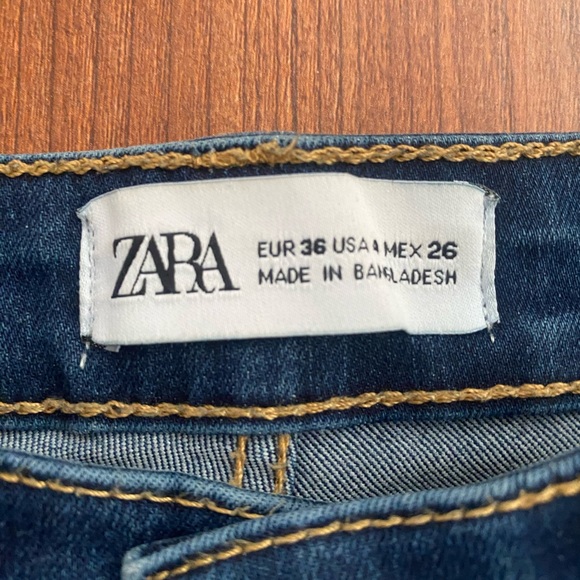 Jean Zara - Picture 2 of 3